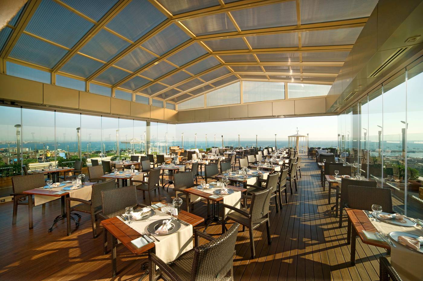 Radisson-Hotel-President-Old-Town-Istanbul-Terrace-12