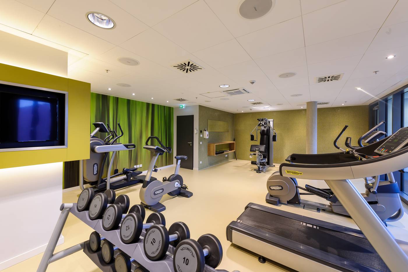 Novotel-Muenchen-City-Arnulfpark-Sports-and-Entertainment-62
