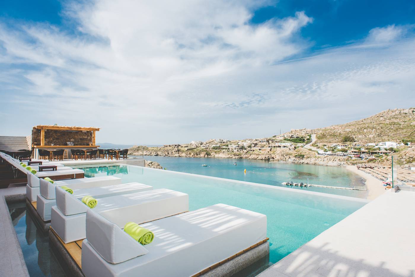 Super-Paradise-Hotel-Pool-4