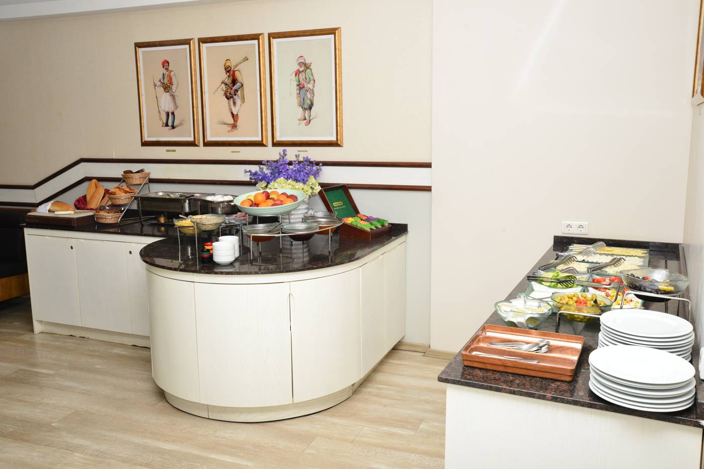 Ilkay-Hotel-Lobby-16