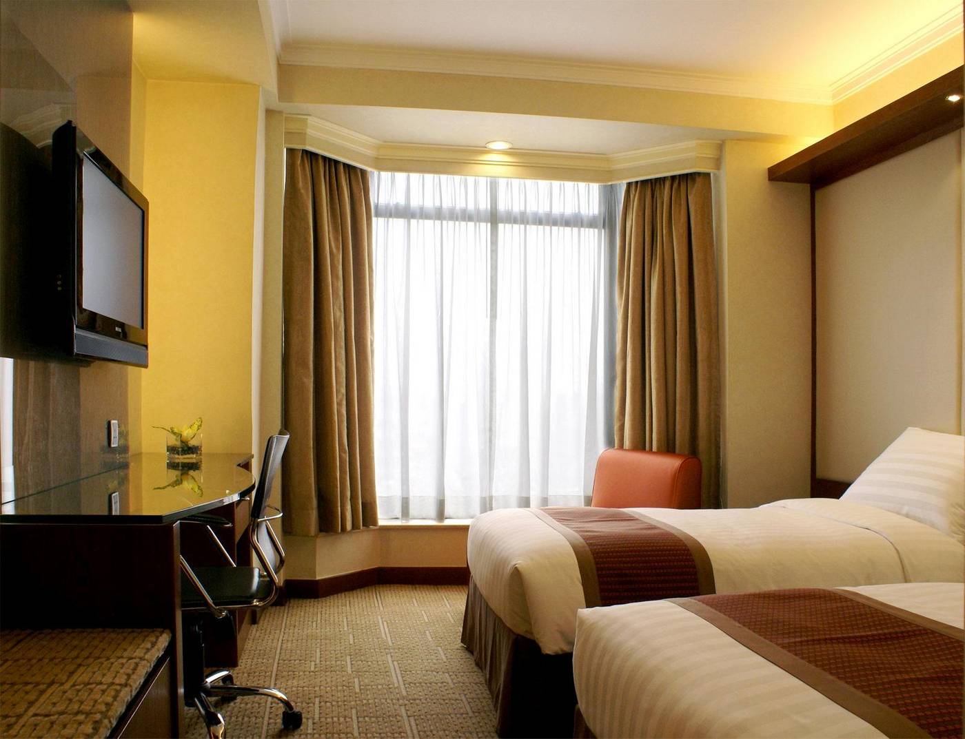 Stanford-Hillview-Room-20