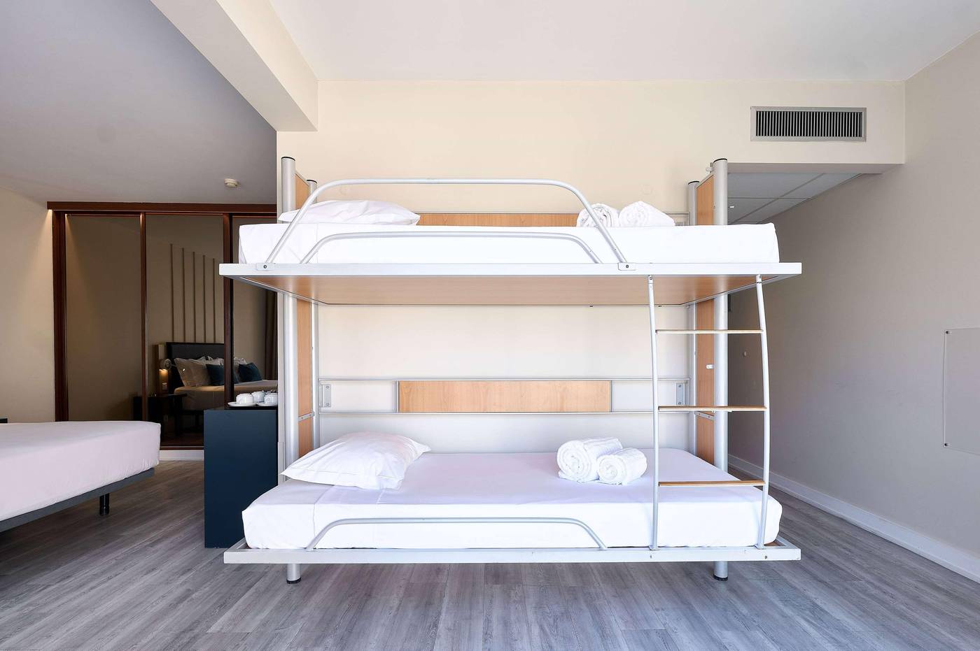 Tryp-Lisboa-Caparica-Mar-Hotel-Room-39