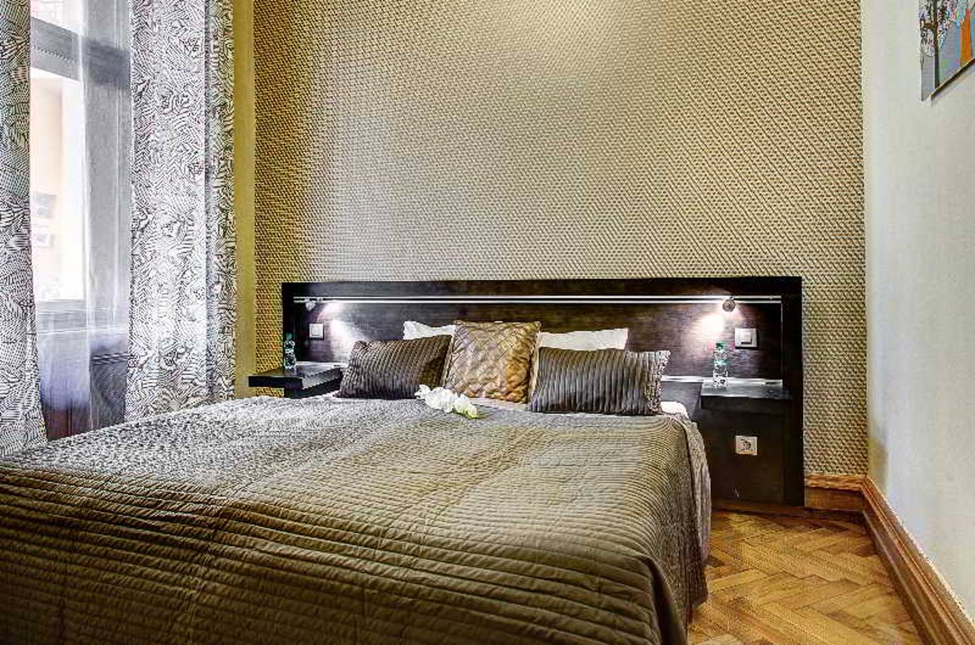 The-Art-House-Room-20