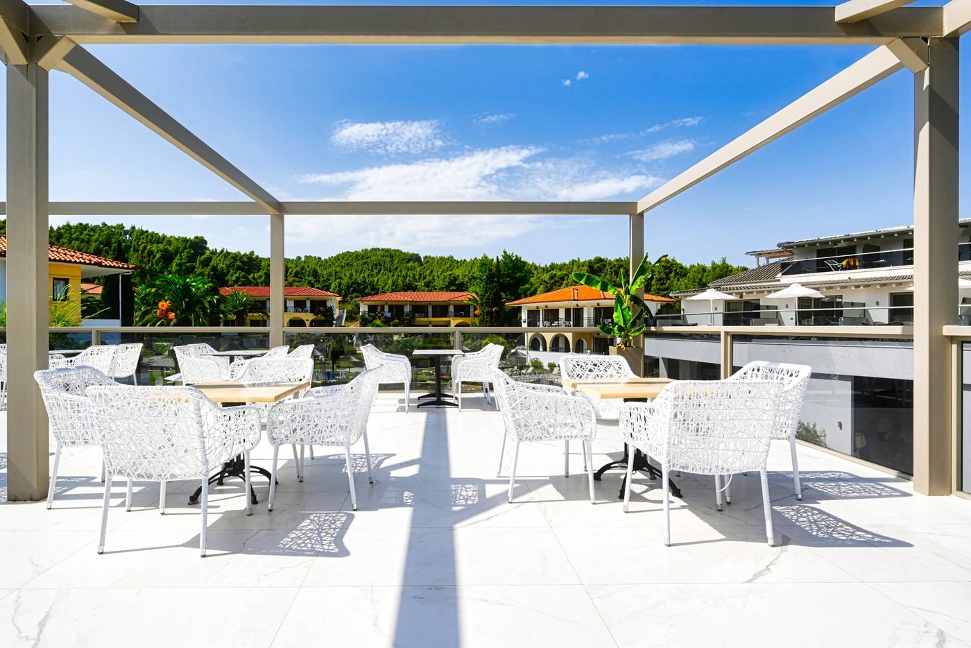 Chrousso-Village-Bar-36