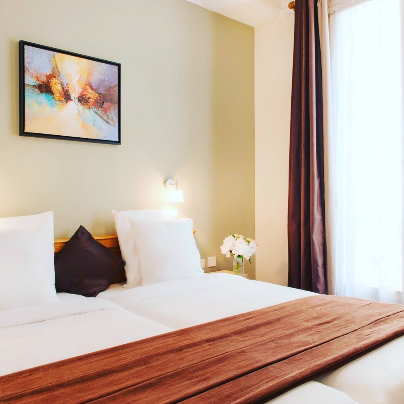 Corona-Rodier-Room-18