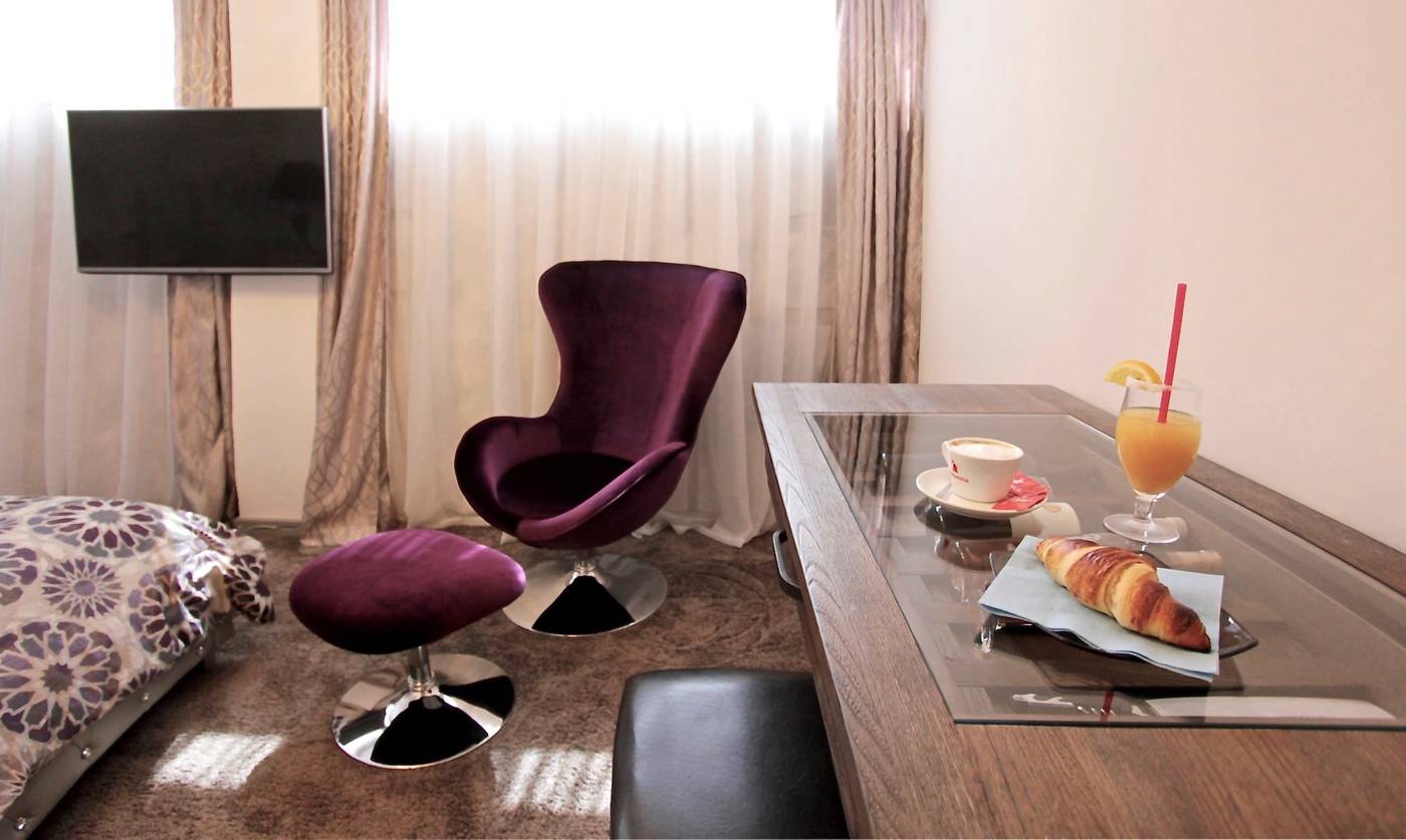 Prima-Luce-Downtown-Room-38