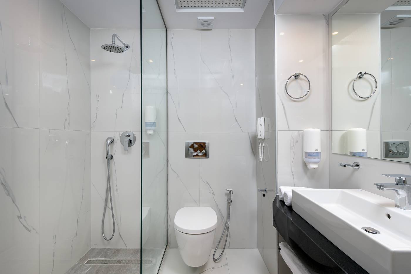 Oceanis-Beach-Hotel-Room-36
