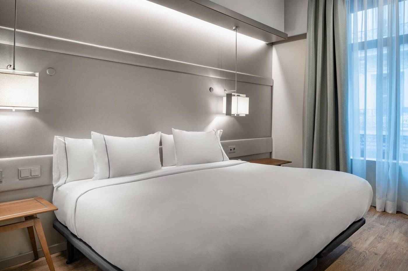 AC-Madrid-Recoletos-Room-26