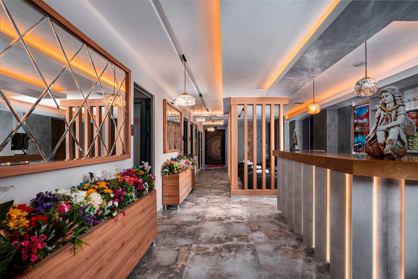 Big-Blue-Suite-Hotel-Sports-and-Entertainment-60