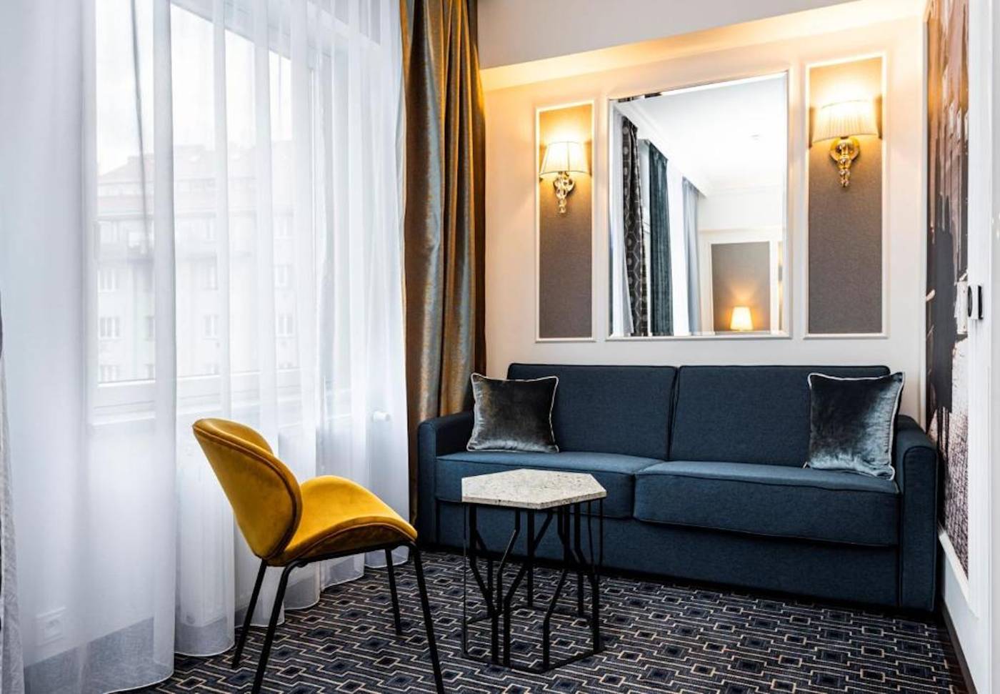 Grand-Hotel-International-Room-27