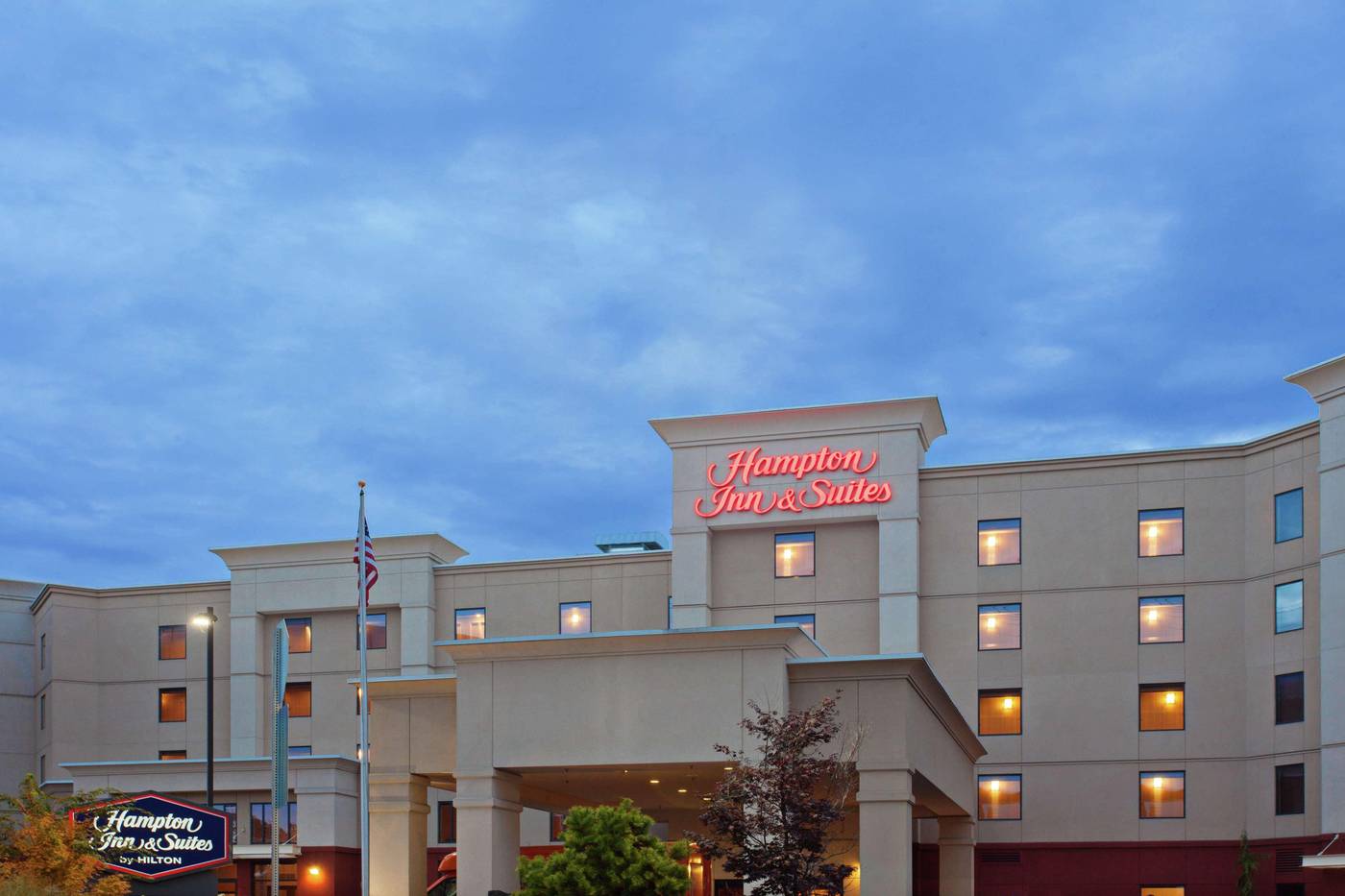 Hampton Inn and Suites Seattle-Airport/28th Ave-United States-SEATAC-General view-2