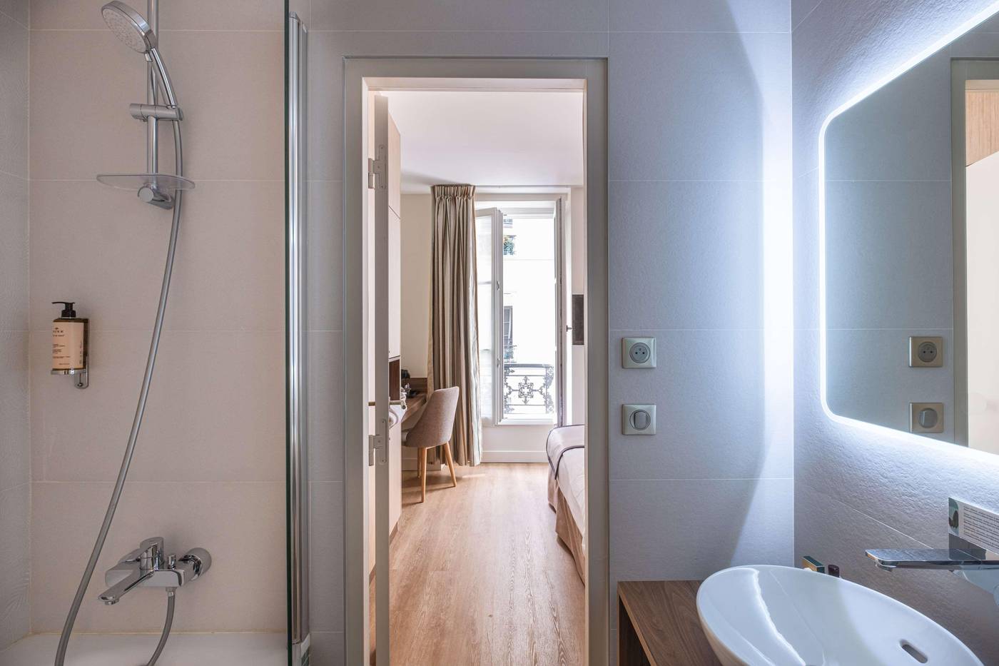 Hotel-Litteraire-Arthur-Rimbaud--BW-Signature-Coll-Room-51