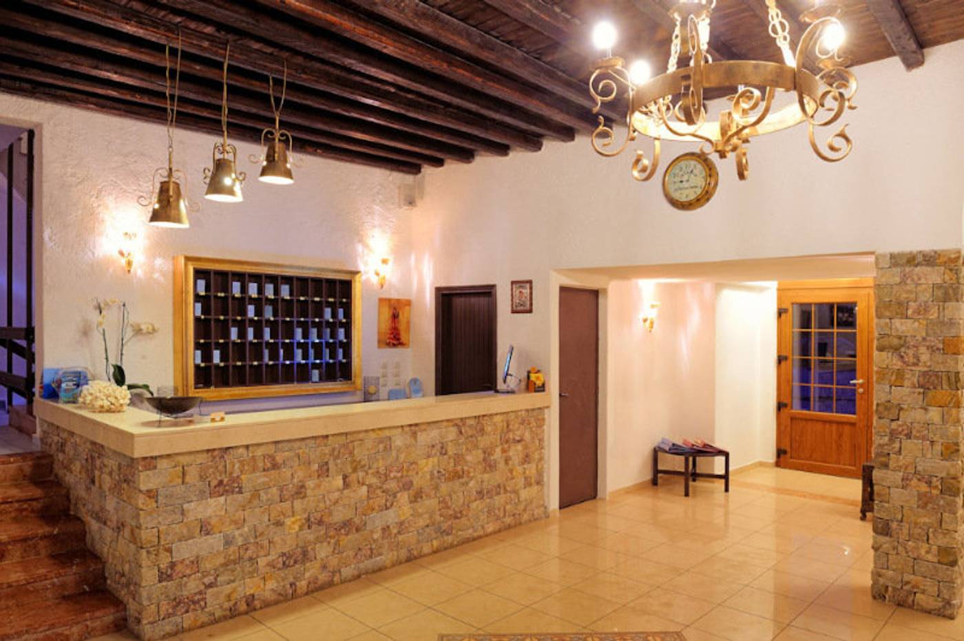 Aggelo-Lobby-12