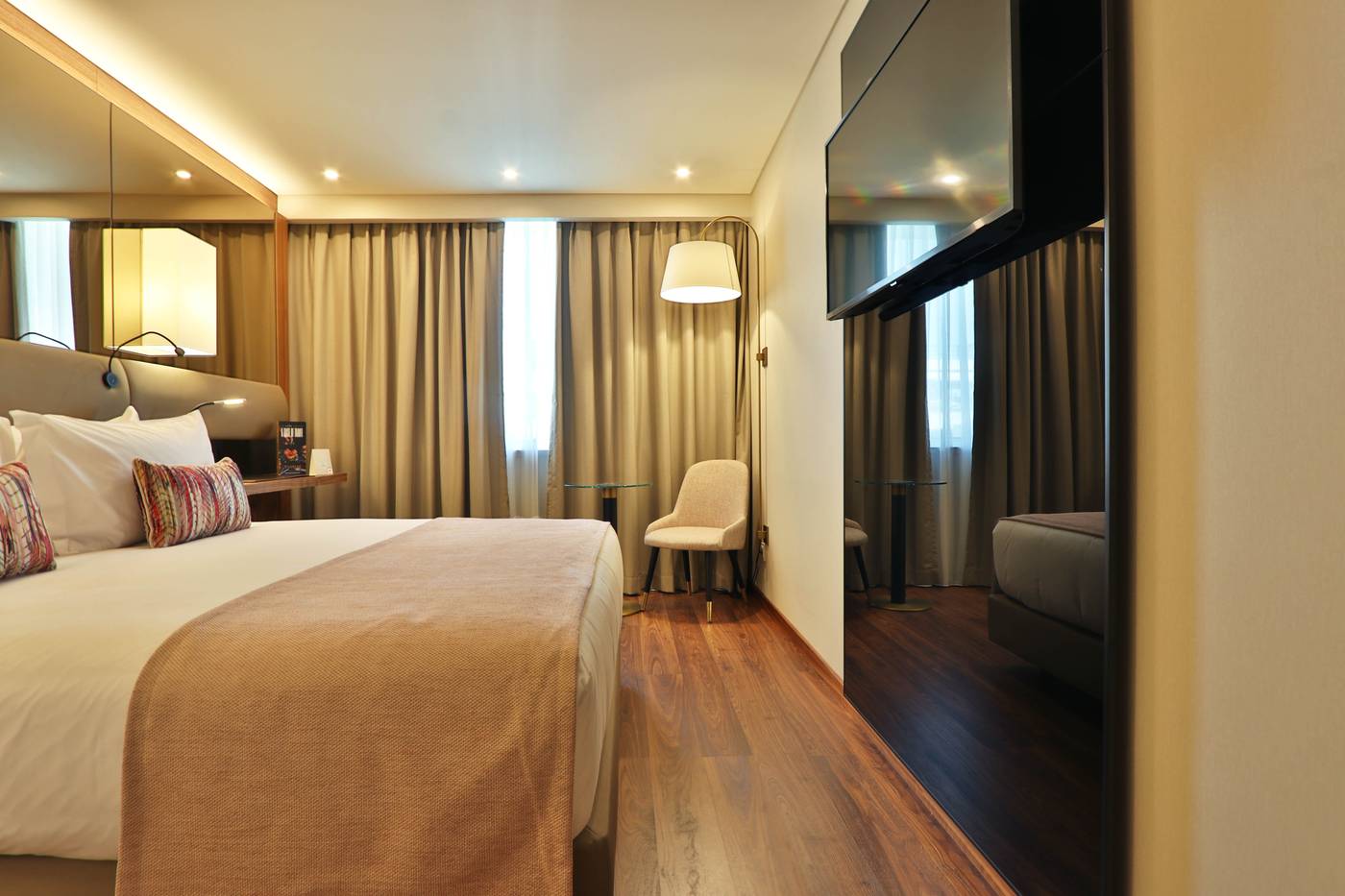 Turim-Iberia-Hotel-Room-17