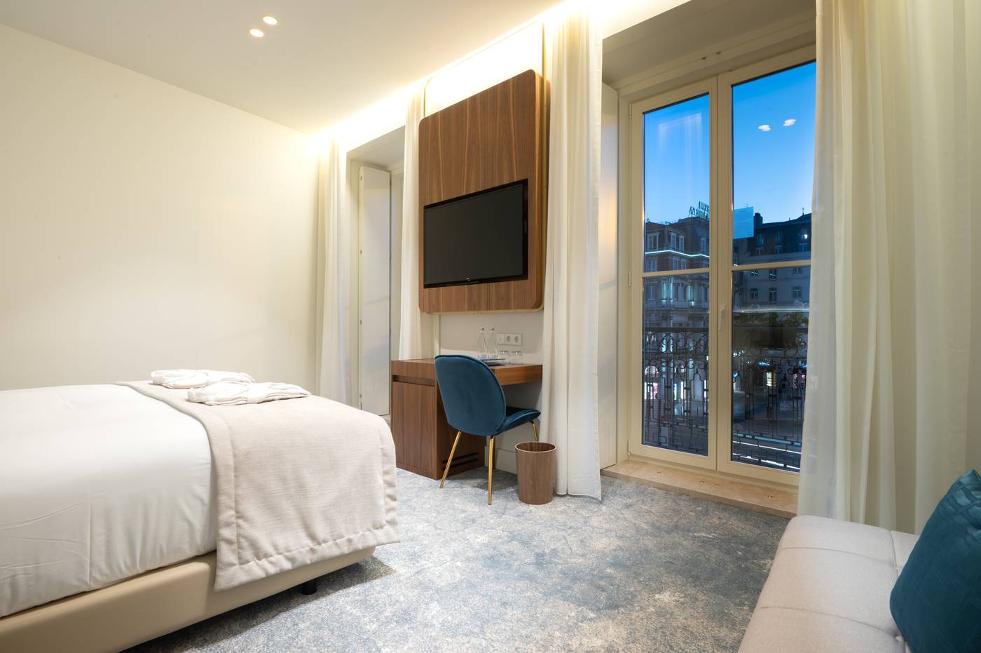 Blue-Liberdade-Hotel-Room-14