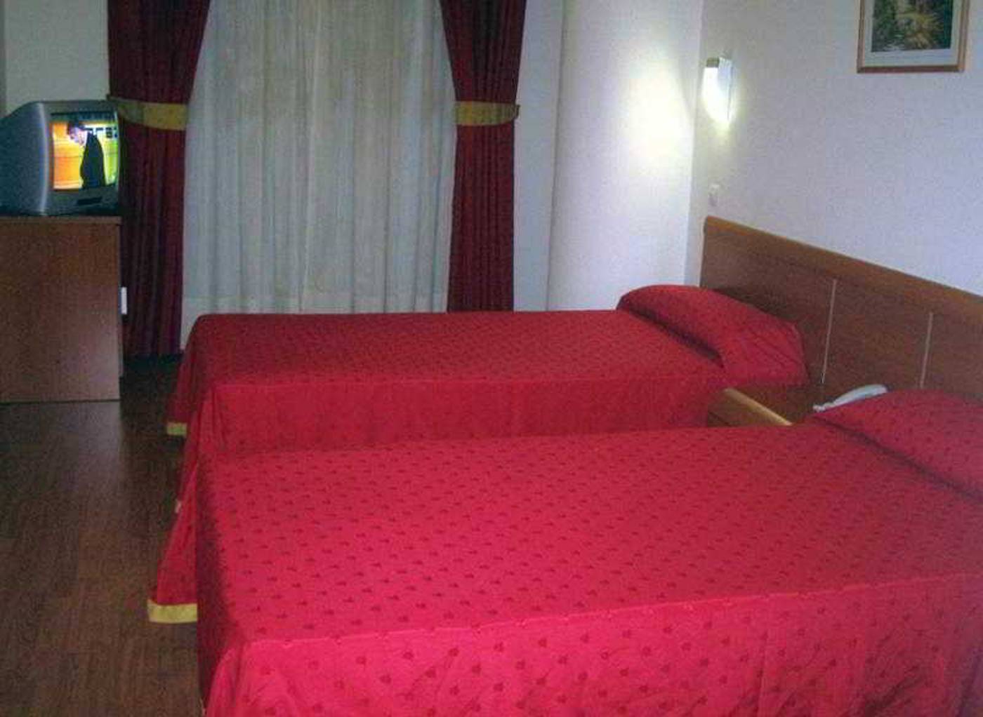 Avenida-de-Canarias-Room-12