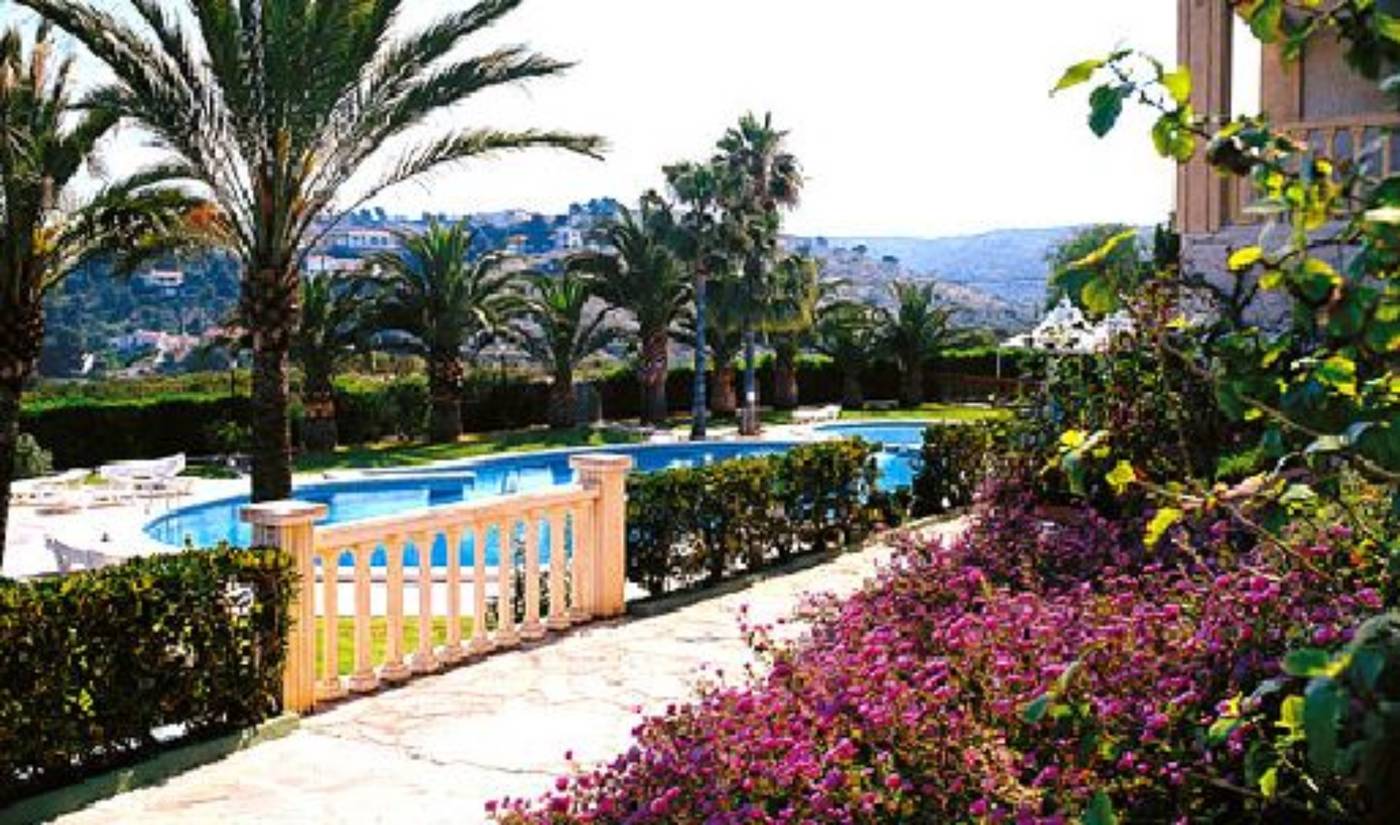 Parque-Denia--Pool-3