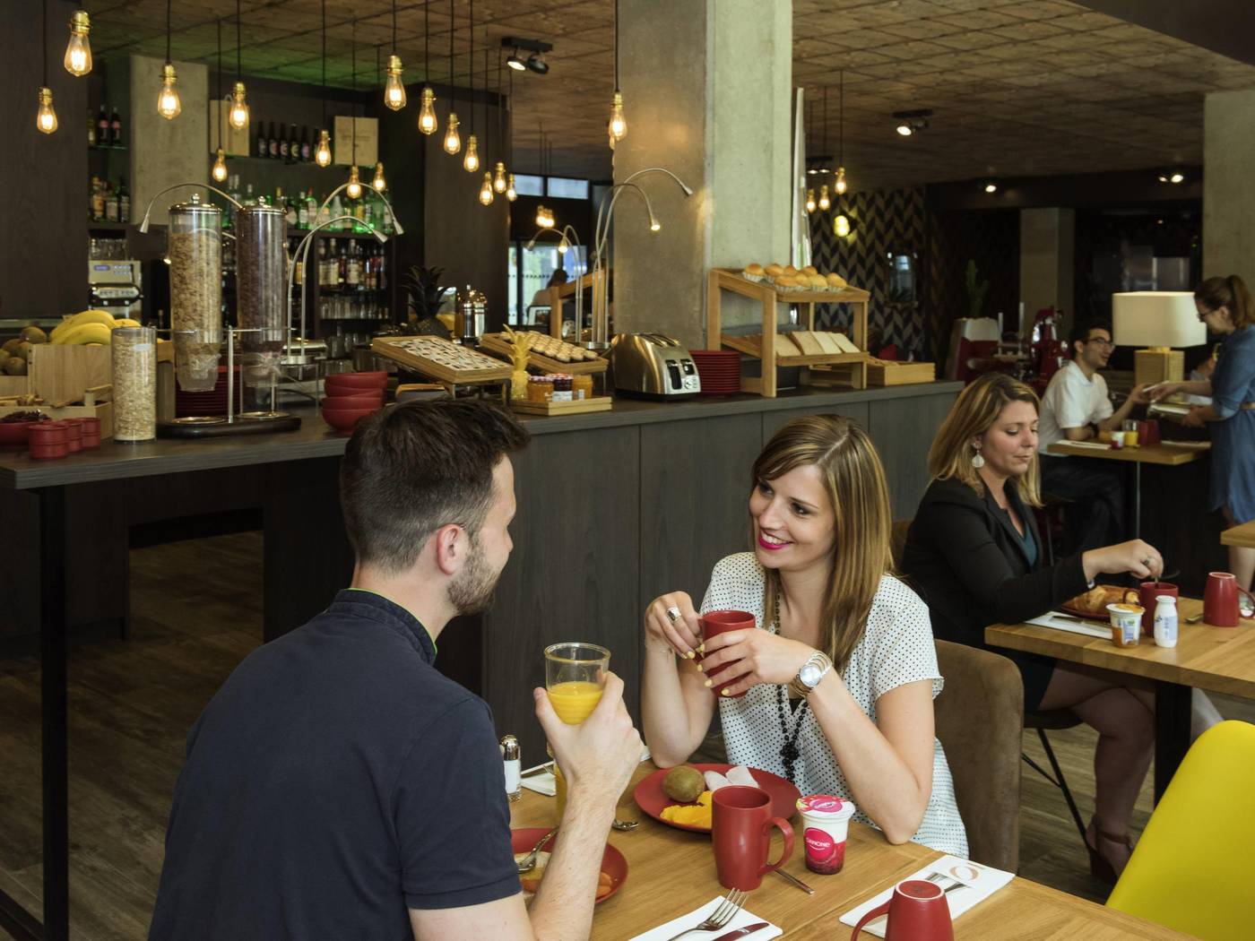 Hotel-Mercure-Paris-Porte-de-Pantin-Restaurant-20