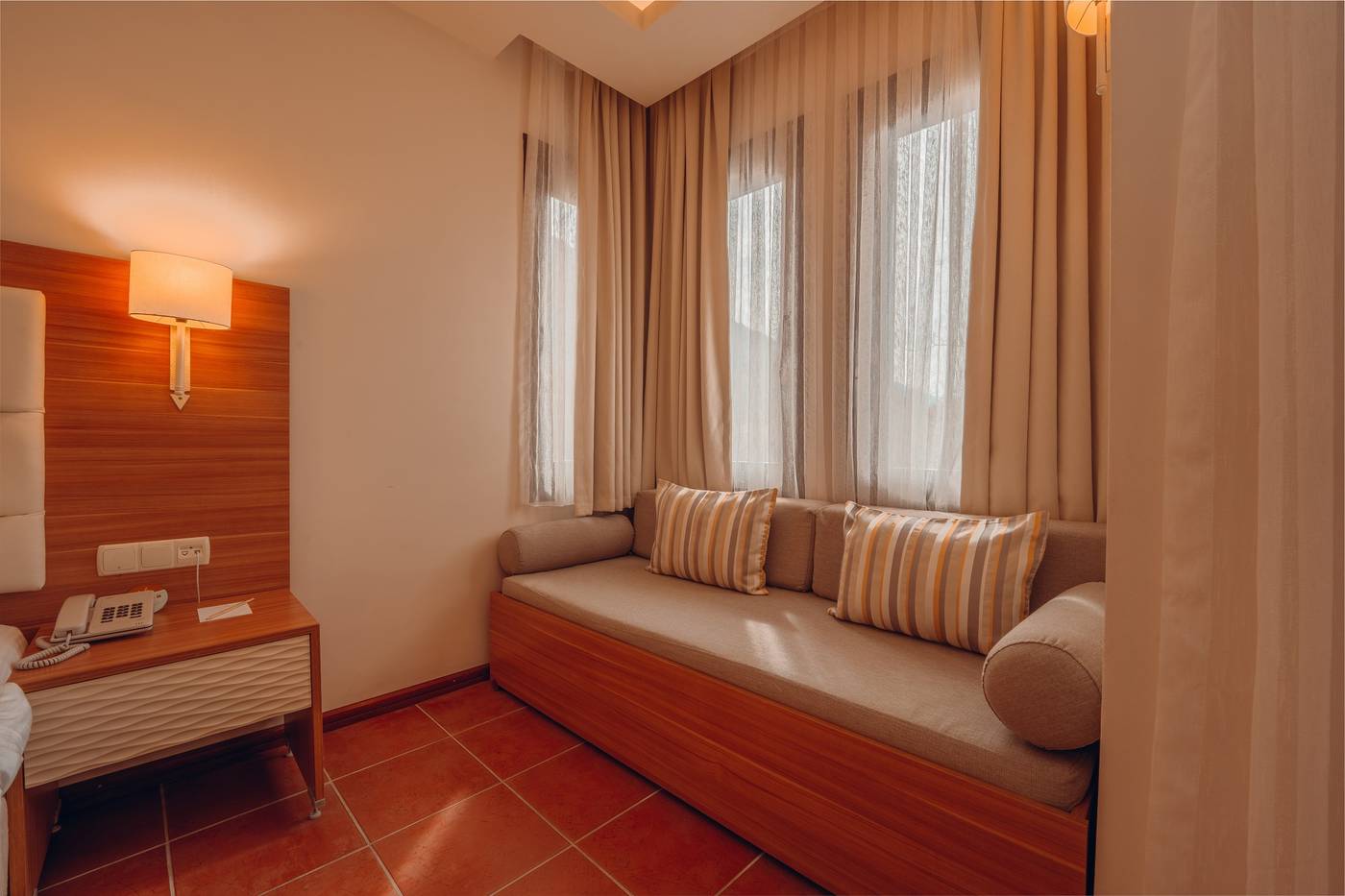 Sundia-By-Liberty-Suncity-Room-22