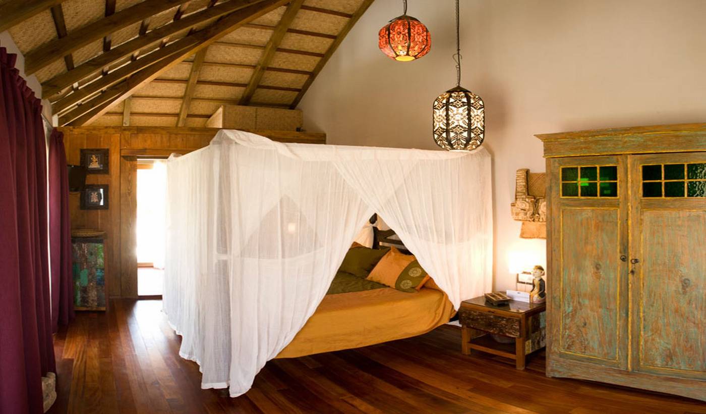 Hotel-100--Fun-Room-26