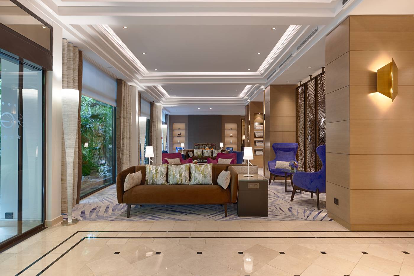 Garden-Elysee-Lobby-12