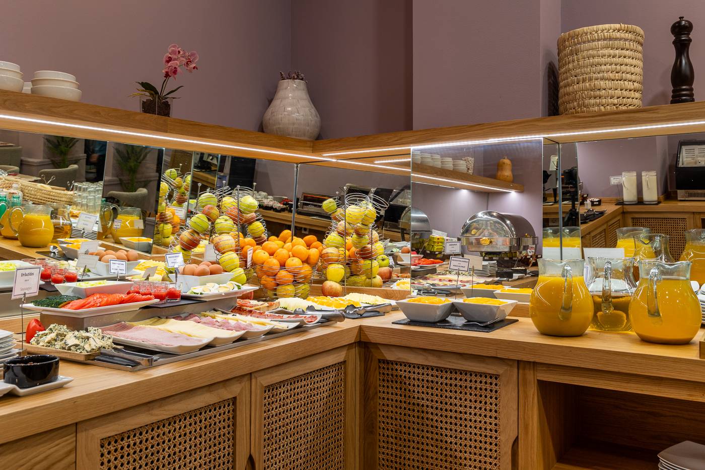 Atarazanas-Malaga-Boutique-Hotel-Bar-53