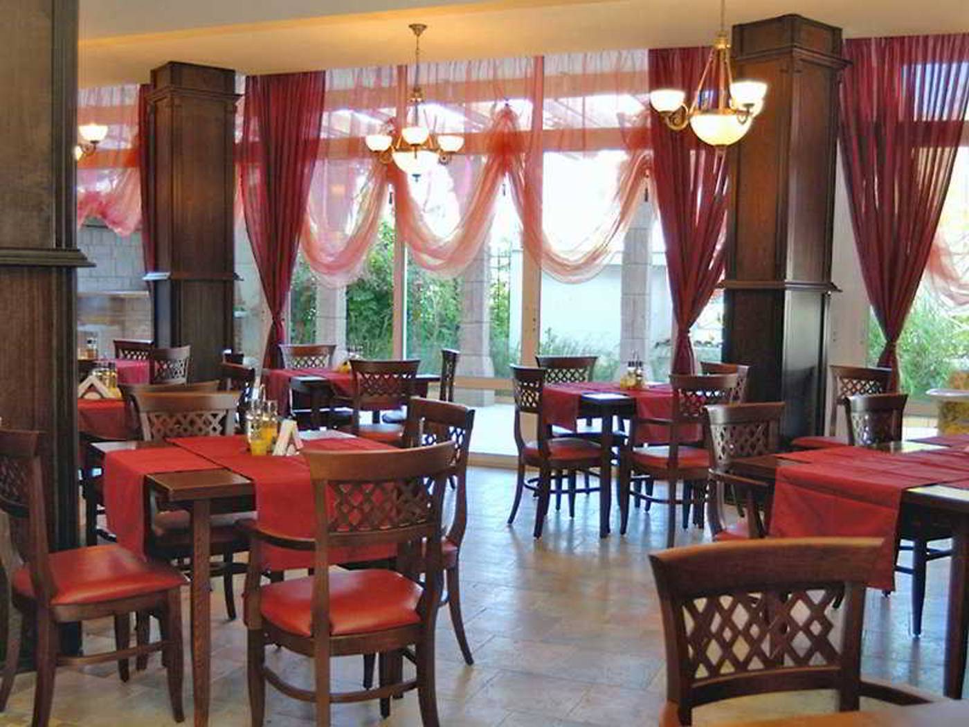 Sunset-Sunny-Beach-Restaurant-7