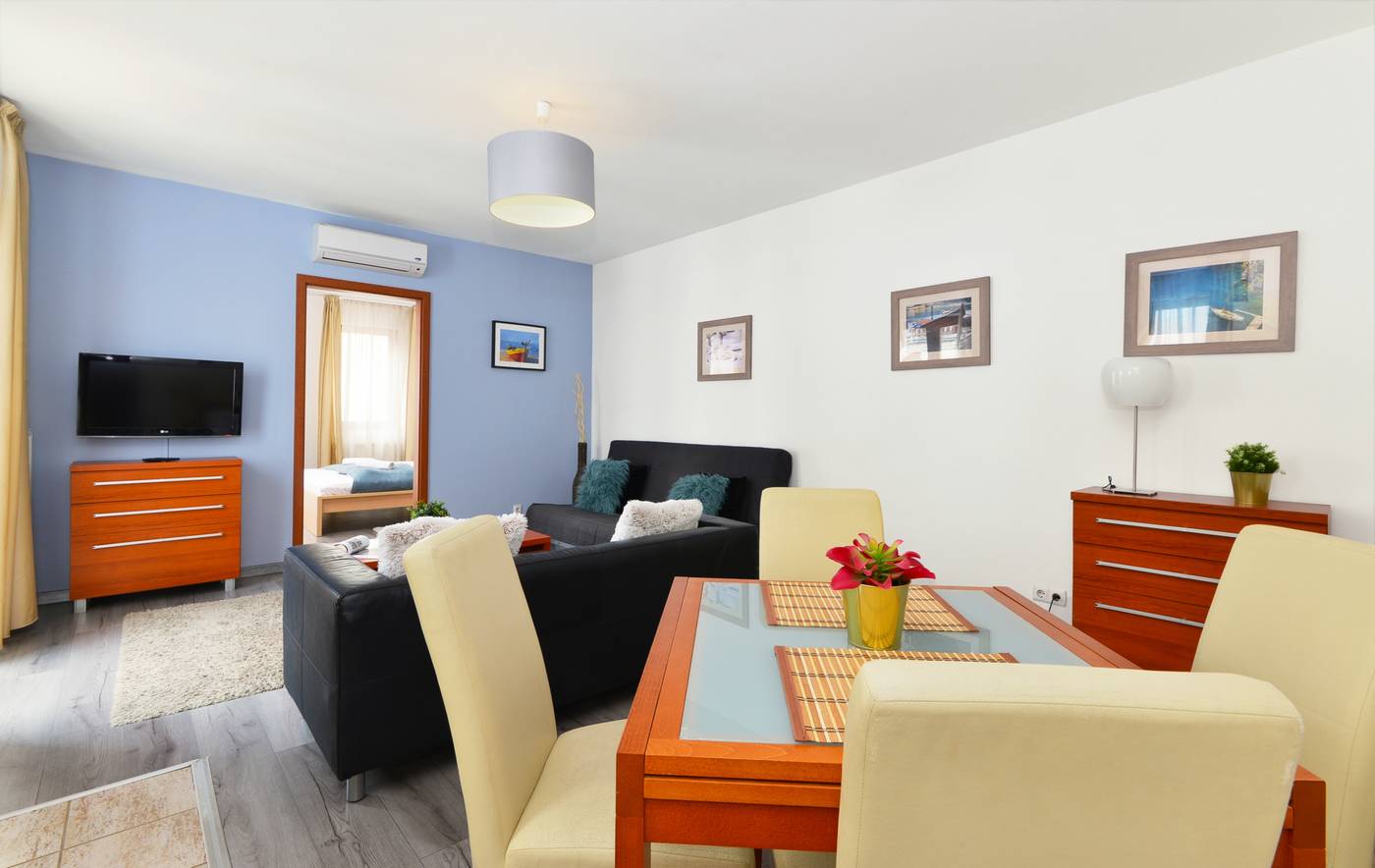 Lord-Residence-Room-10