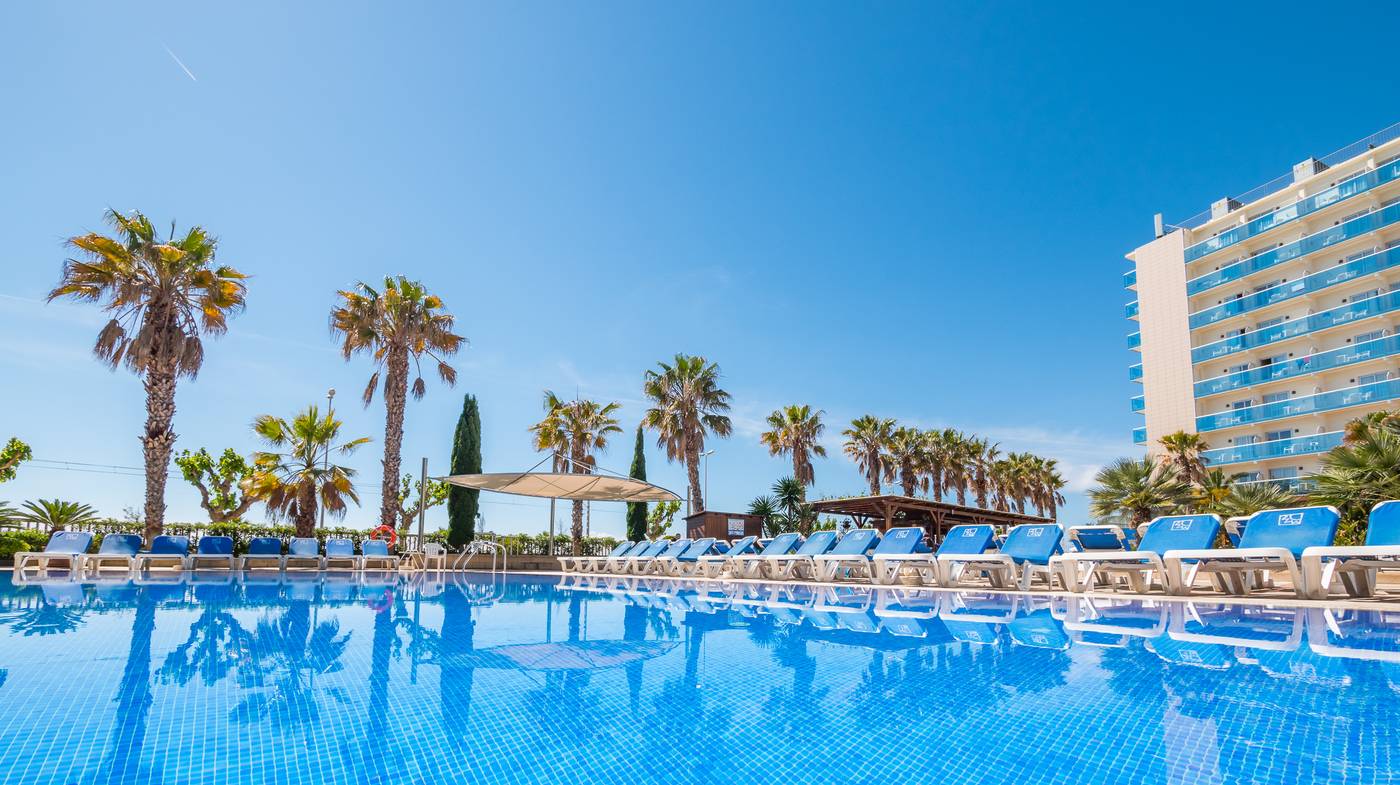 Golden-Taurus-Aquapark-Resort-Pool-6