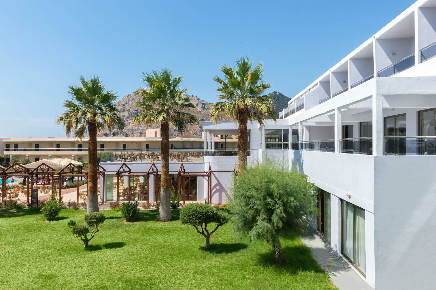 Lutania-Beach-General-view-9