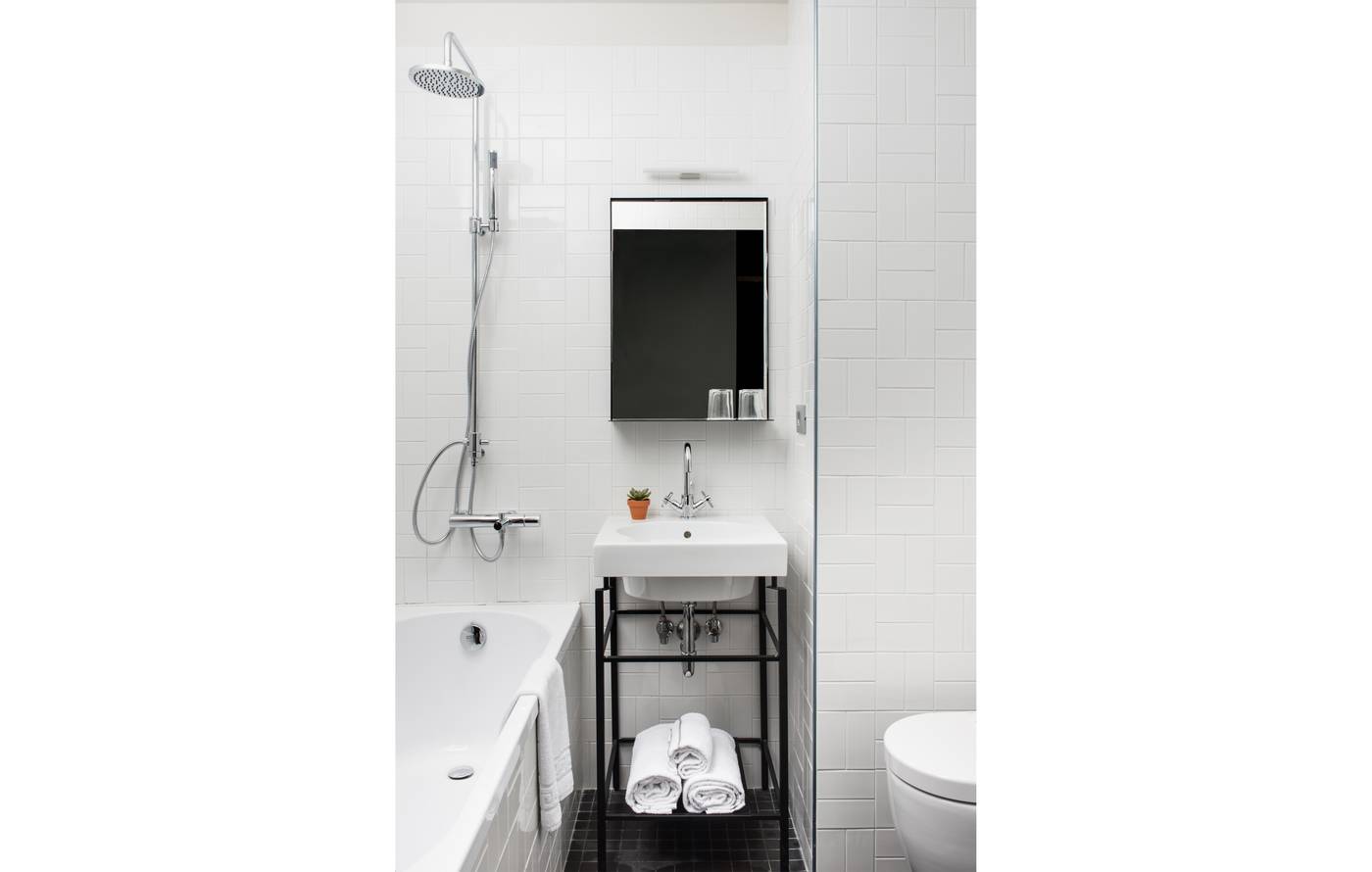 c-hotels-Joy-Room-17