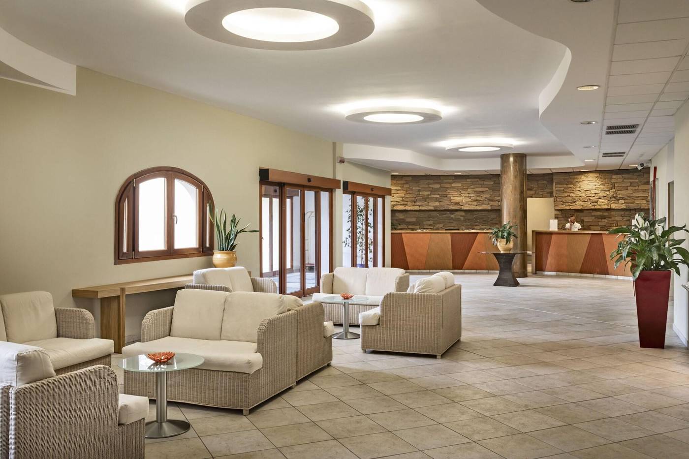 Blu-hotel-Morisco-Lobby-58