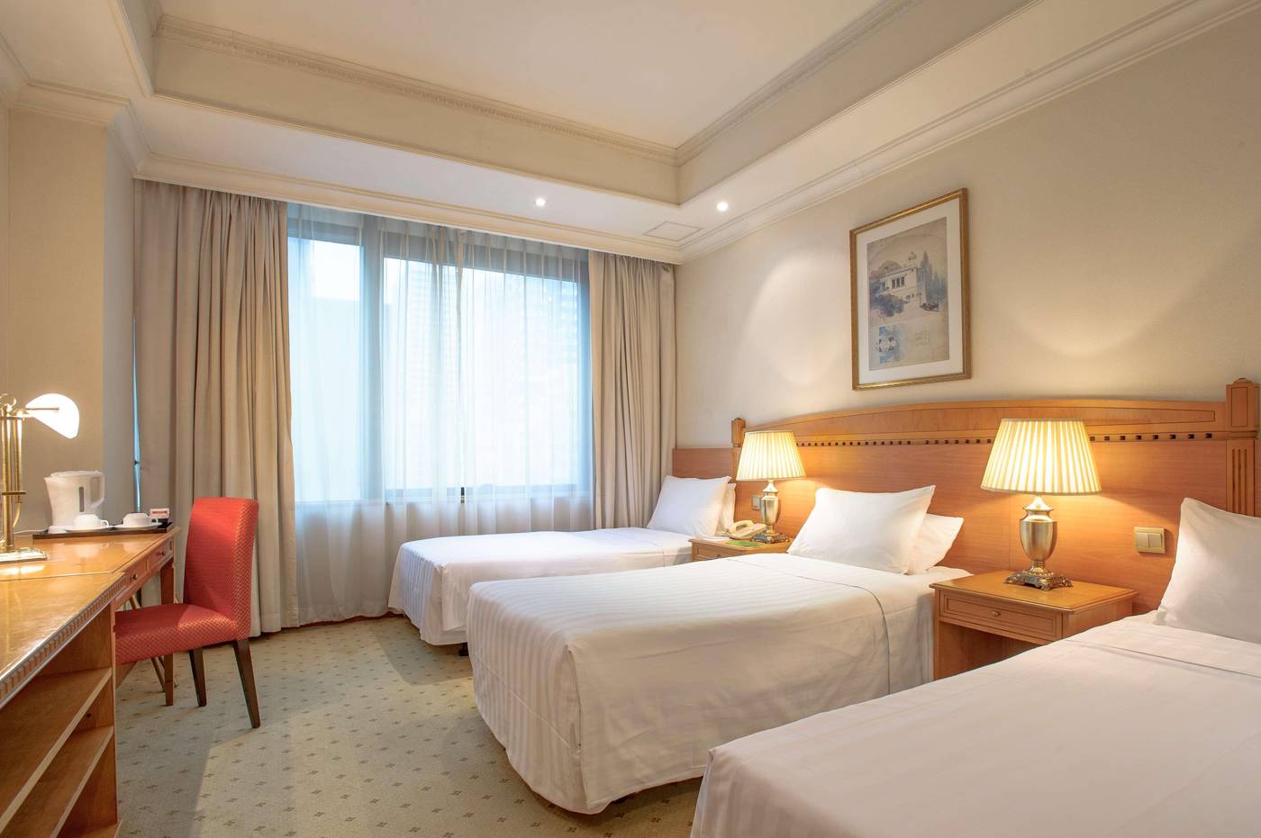 Best-Western-Plus-Hotel-Hong-Kong-Room-10
