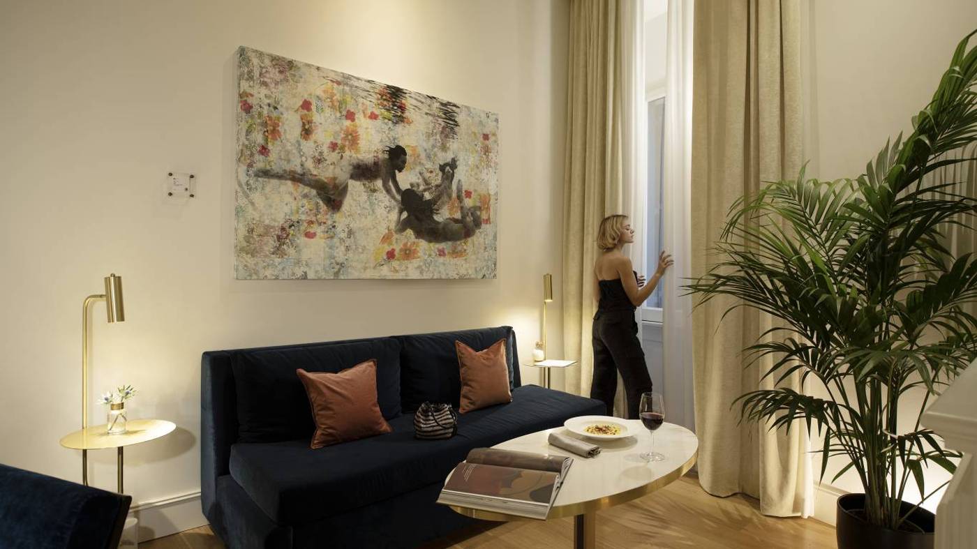 Elizabeth-Unique-Hotel-Room-44