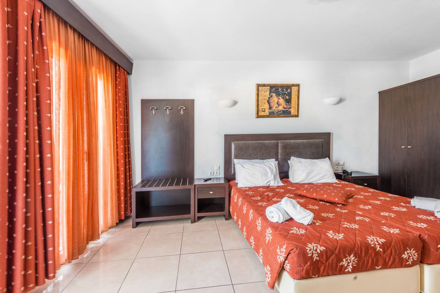 Giannoulaki-Aparthotel-Room-13