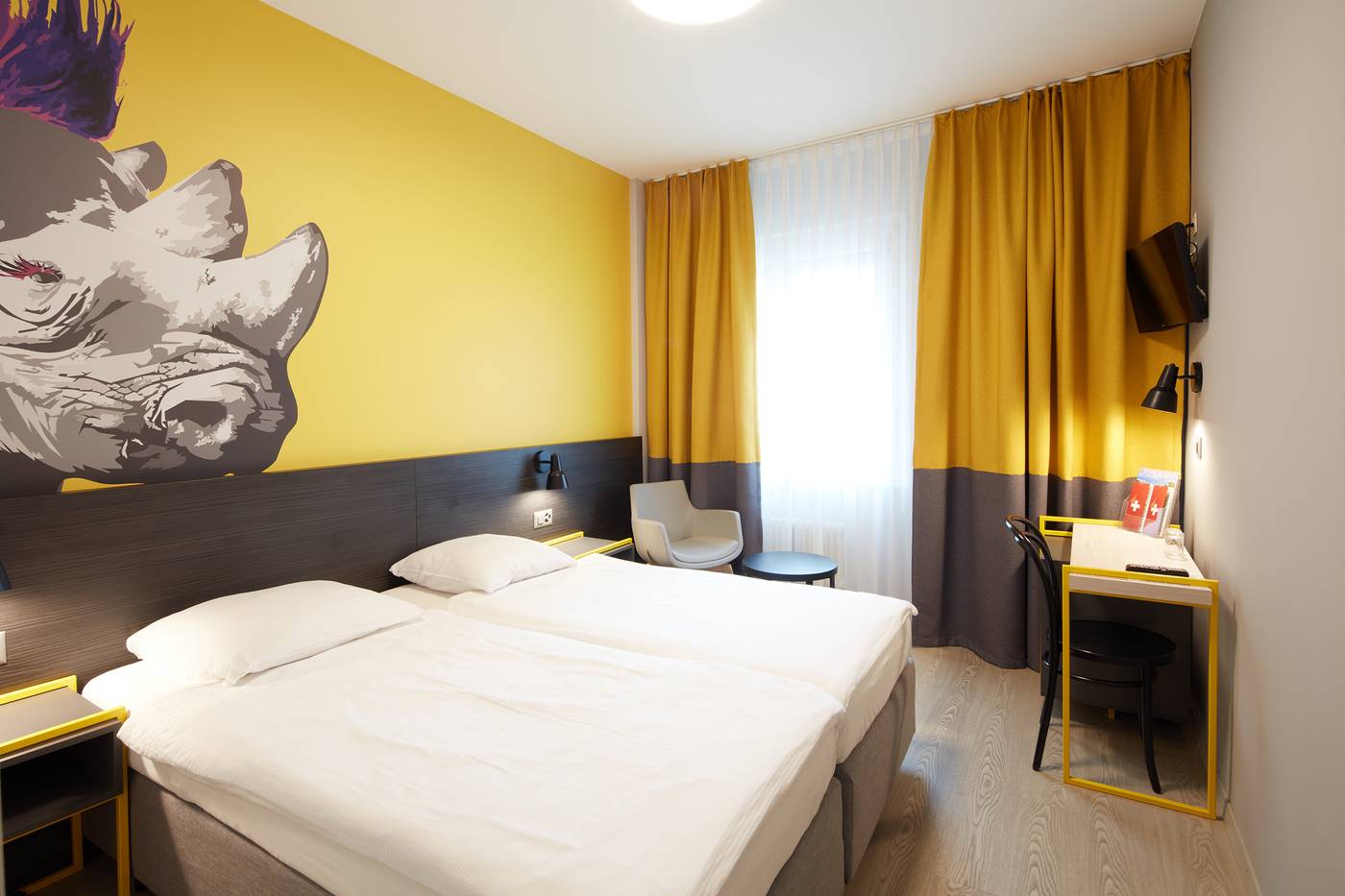 Crystal-Switzerland-LAUSANNE-Room-8