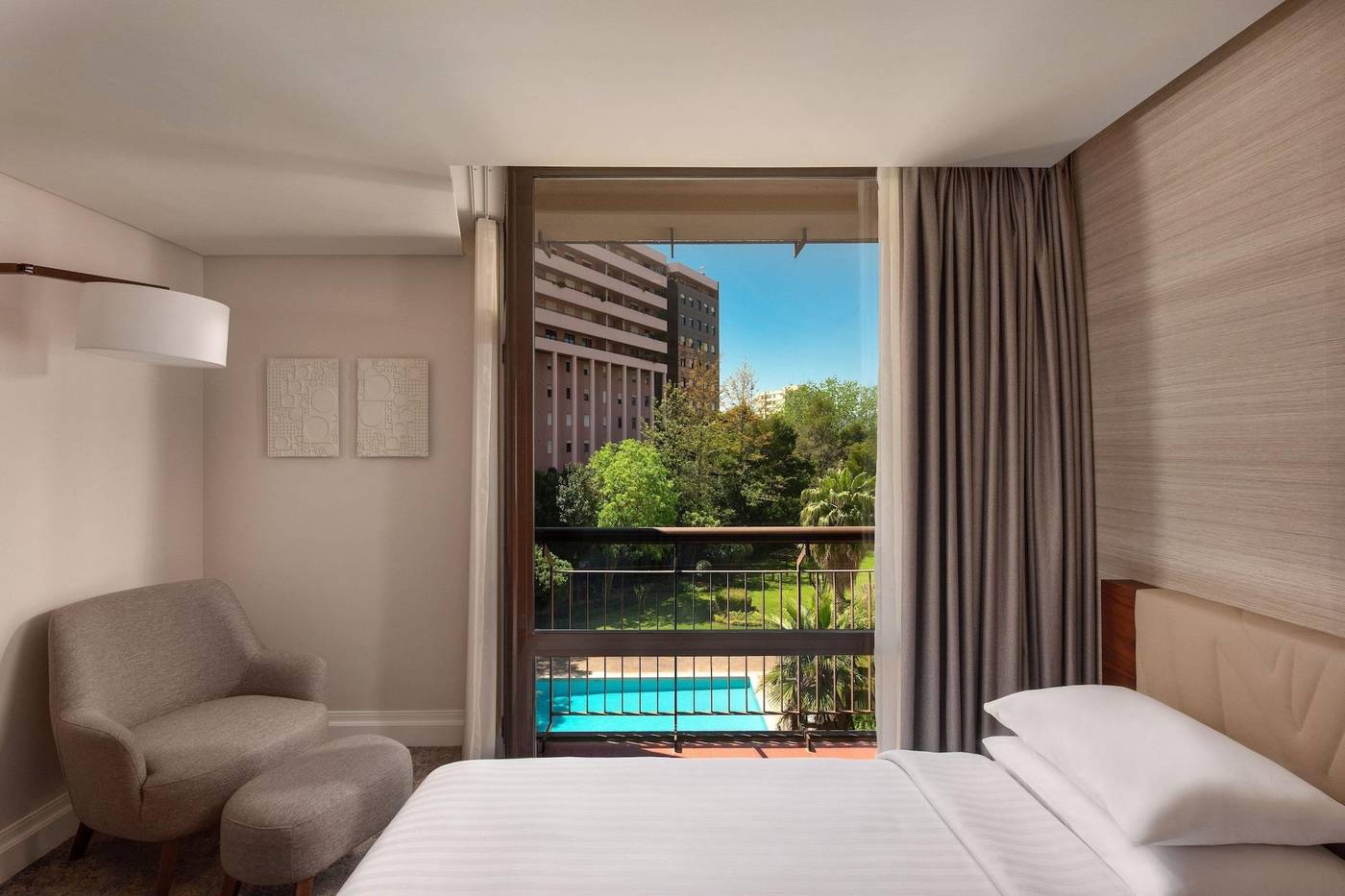 Marriott-Hotel-Lisbon-Room-39