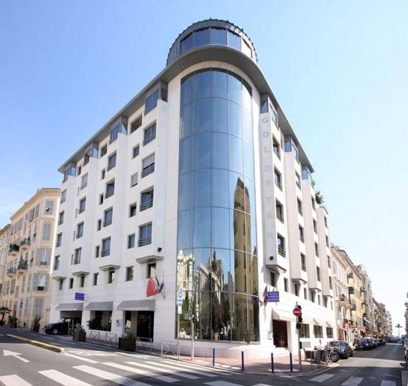 Goldstars-Resort---Suites-General-view-2