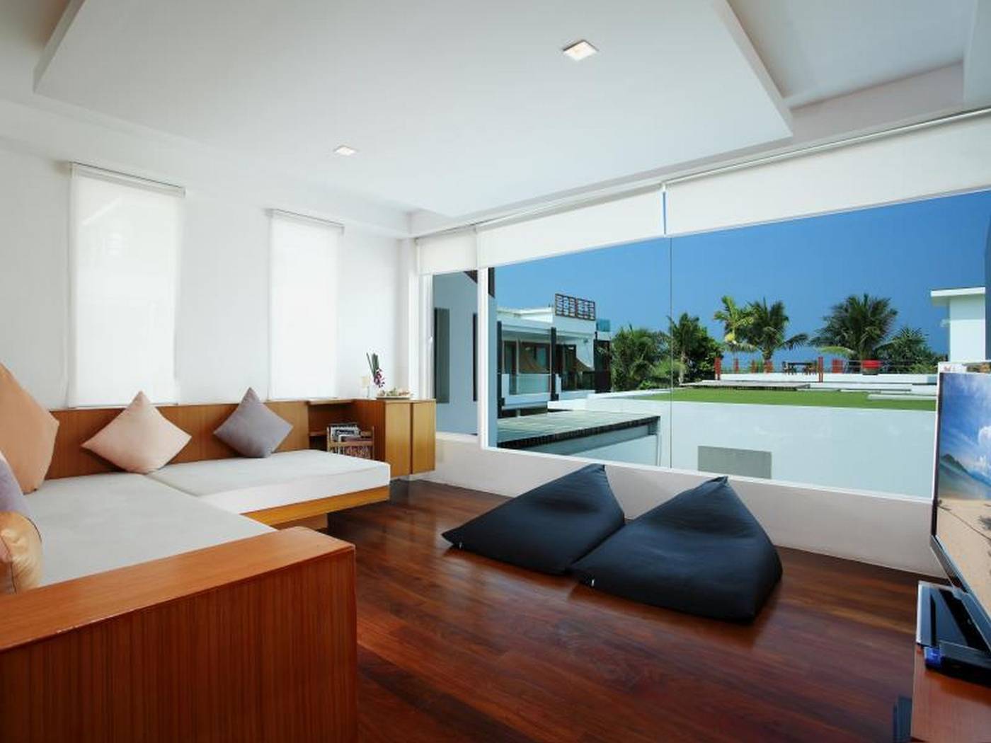 La-Flora-Resort-and-Spa-Patong-Room-30