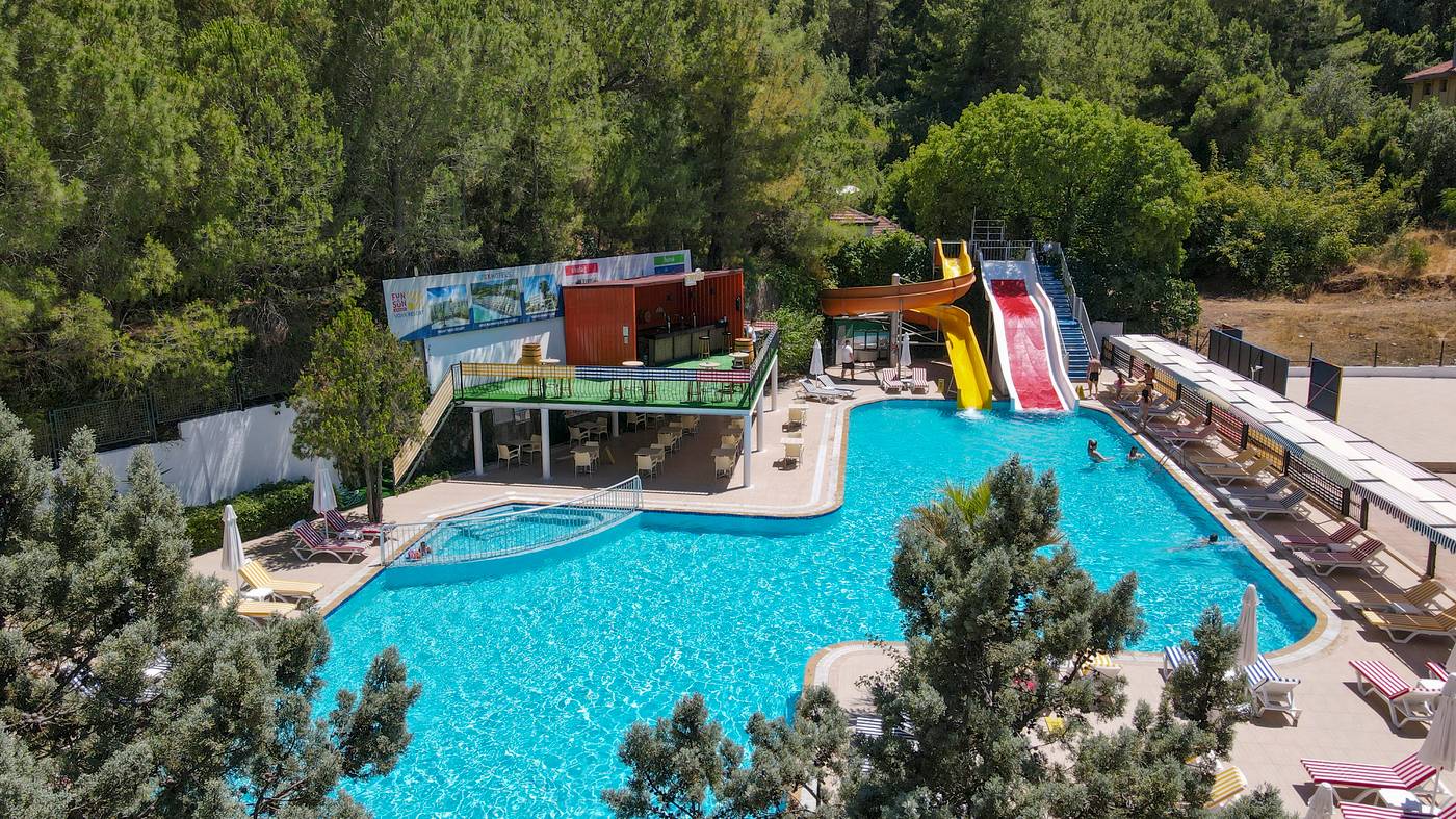 Kervansaray-Hotel-Marmaris-Pool-8