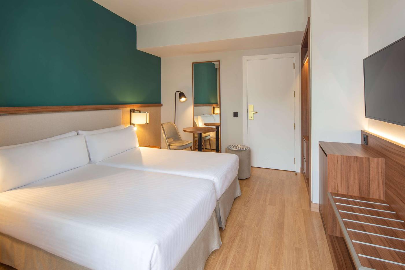 TRYP-Ciudad-de-Elche-Hotel-Room-18