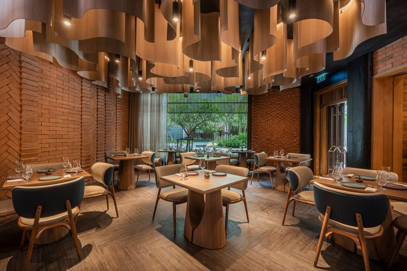 The-Salil-Hotel-Riverside-Bangkok-Restaurant-62