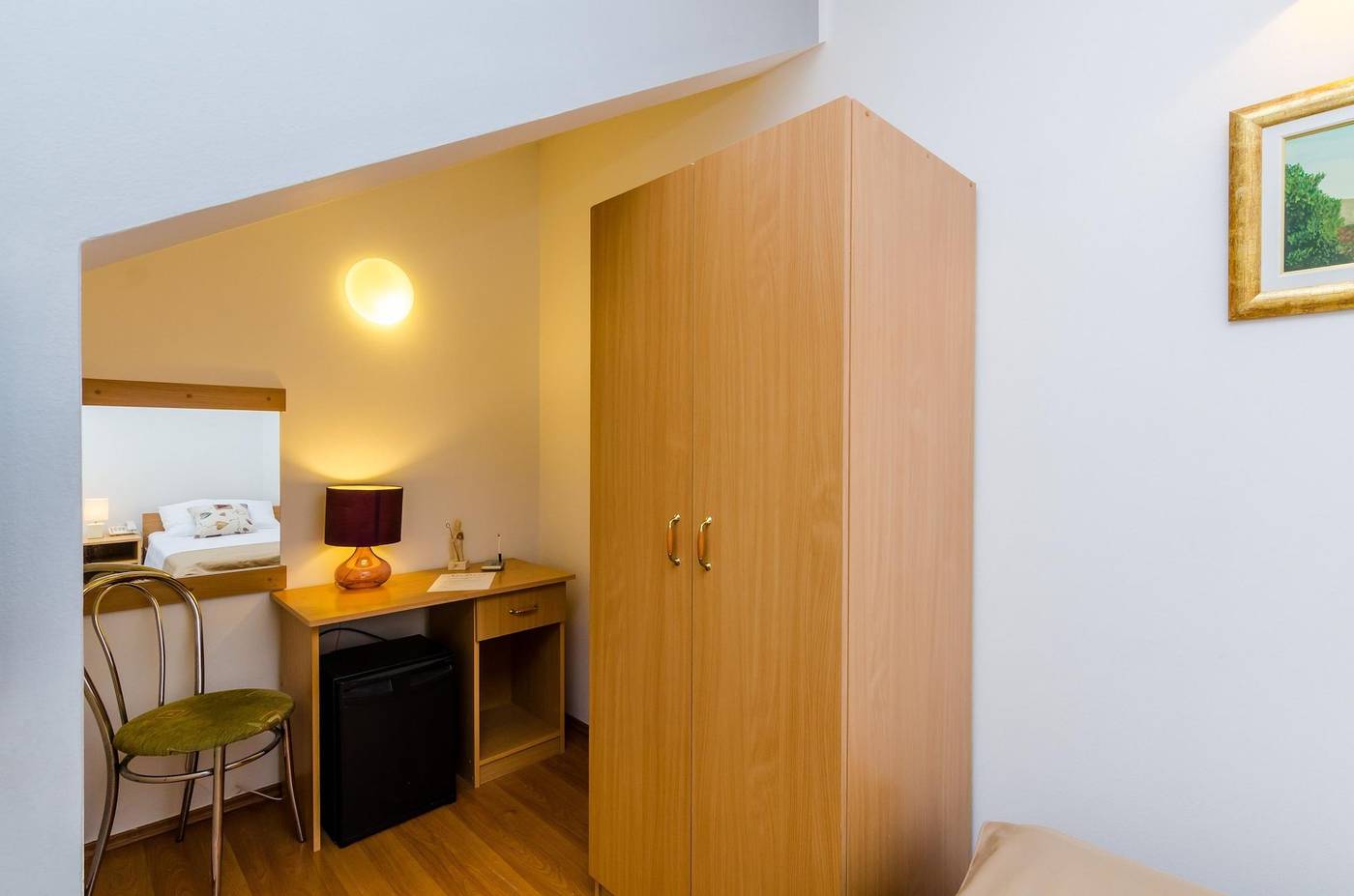 Pansion-Srebreno-Room-21