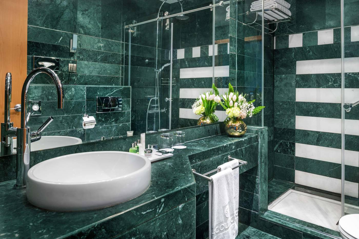 NH-Collection-Madrid-Paseo-del-Prado-Room-36