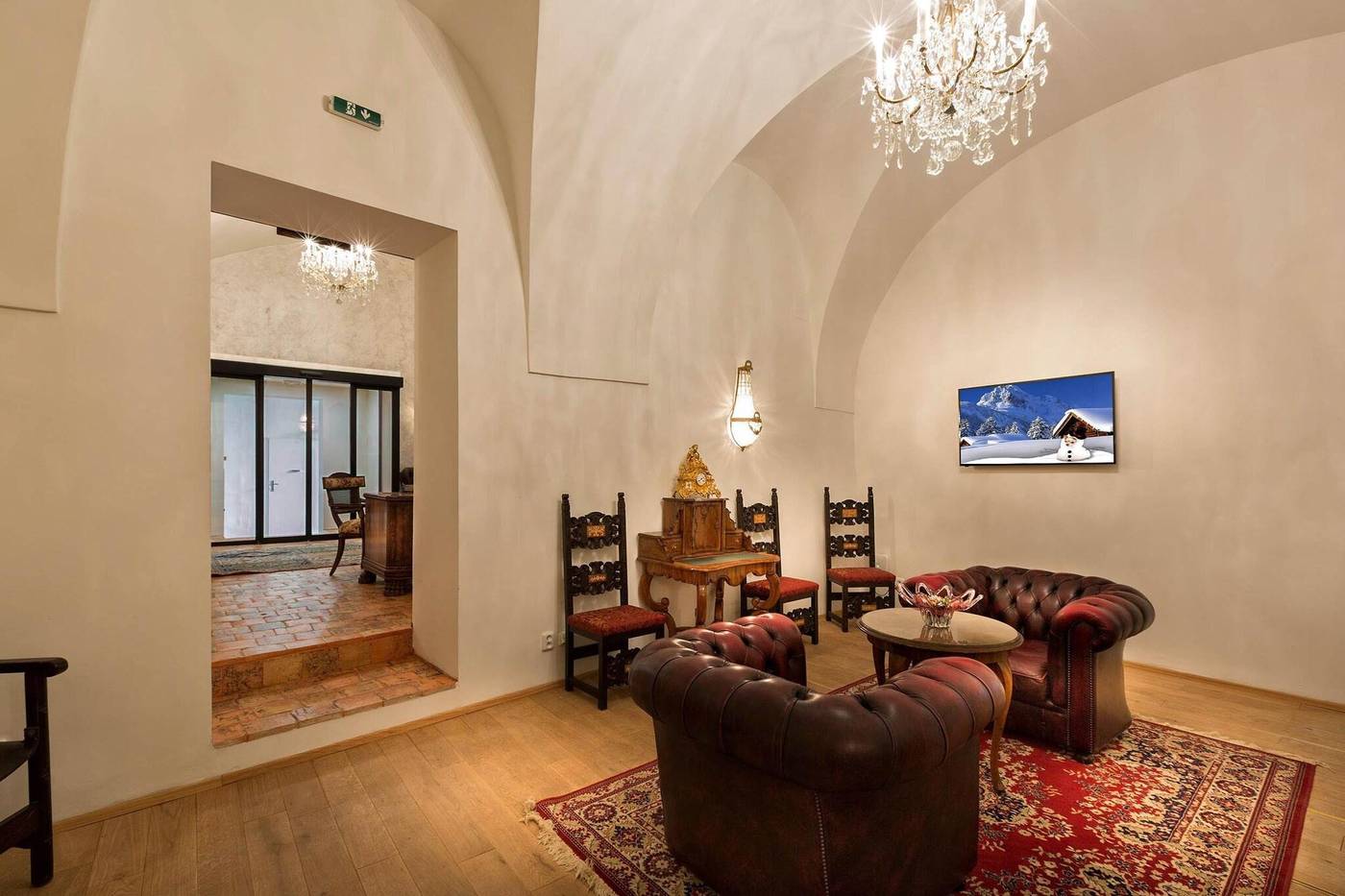 Residence-U-Malvaze-Lobby-2