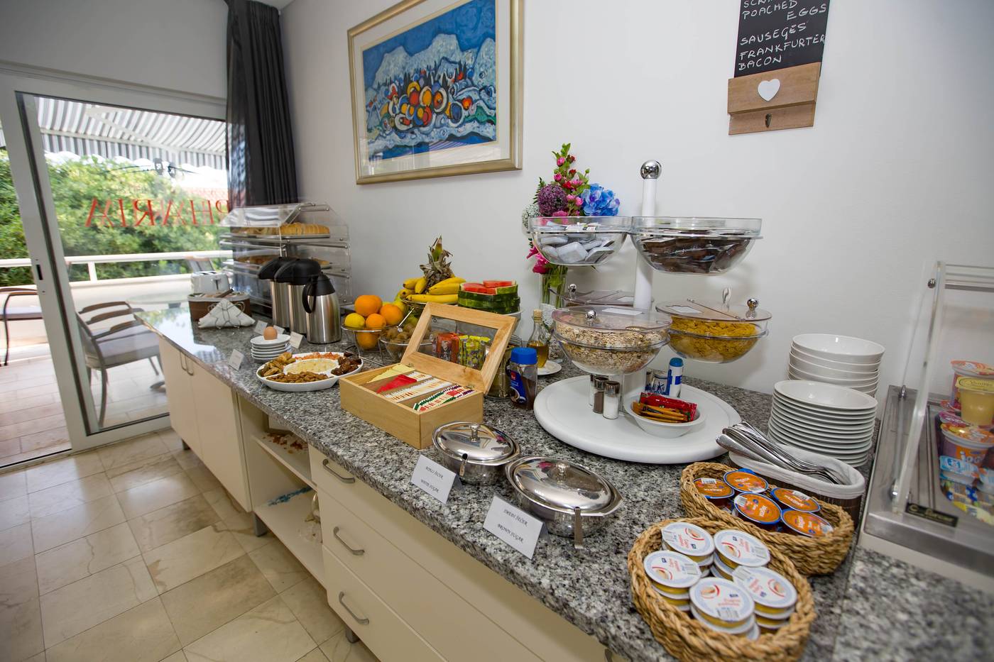 Pharia-Aparthotel-Restaurant-20