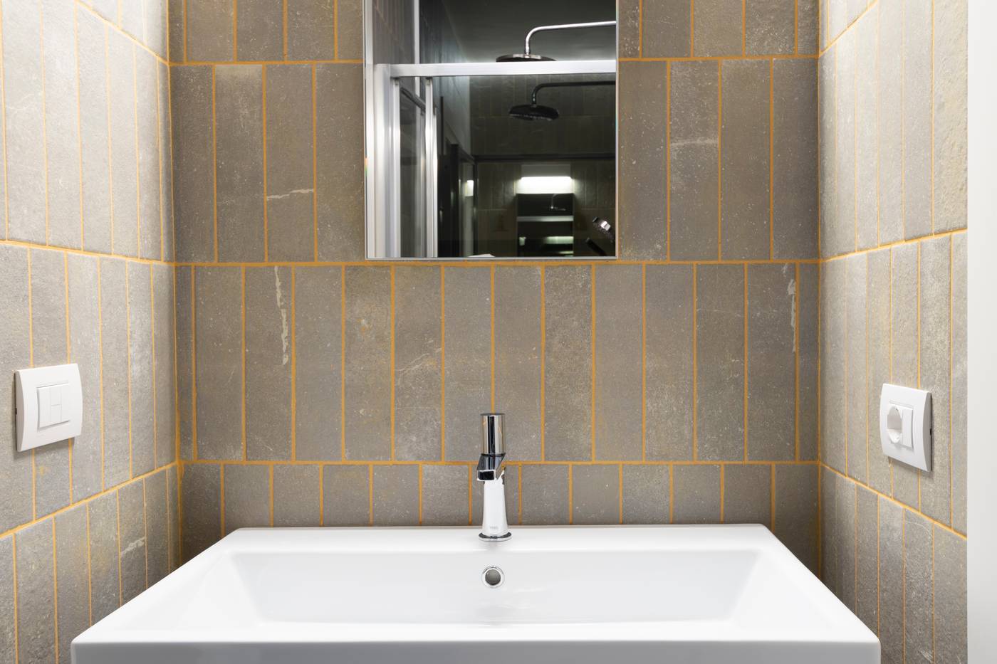 Alkamuri-Posh-Hotel---Spa-Room-66