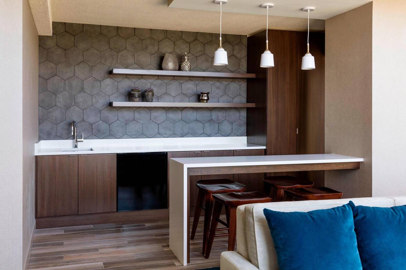 Boston-Marriott-Newton-Room-17