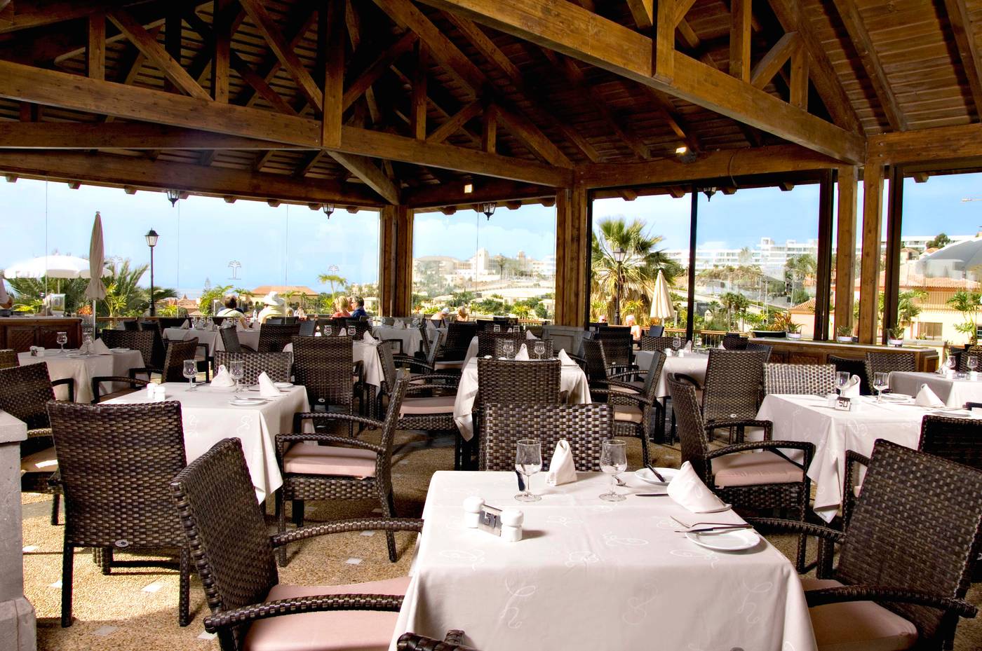 Hotel-GF-Gran-Costa-Adeje-Bar-16