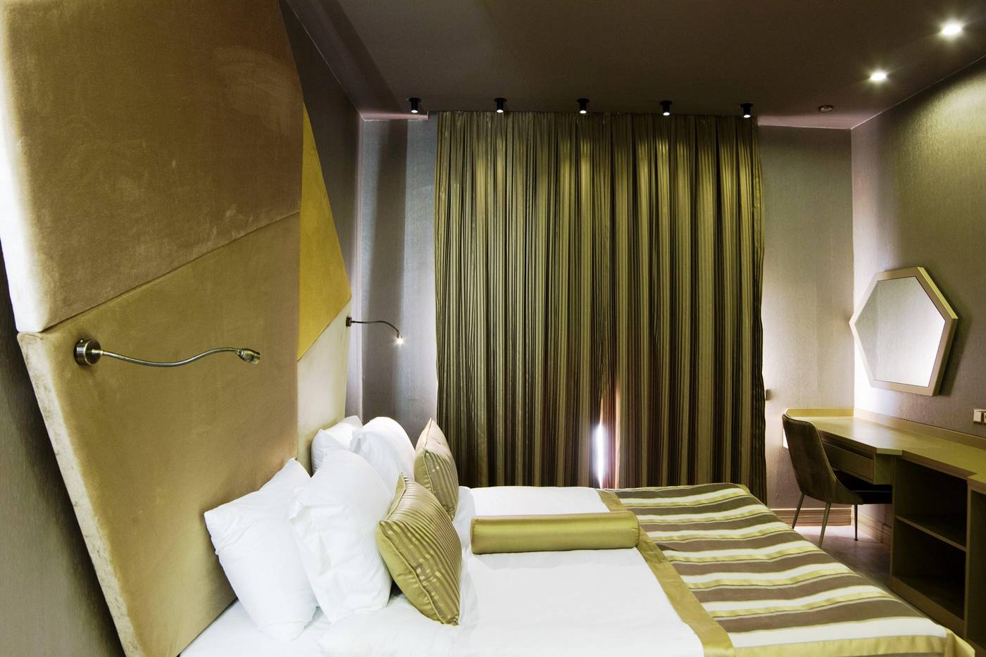 Rios-Edition-Hotel-Room-12